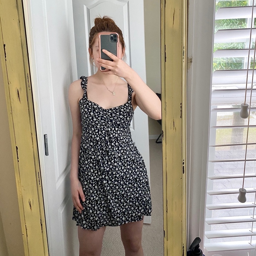 Forever 21 floral dress ✨